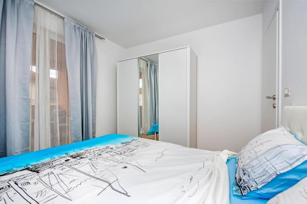 Aria Room And Apartmant Fuga ロヴィニ エクステリア 写真